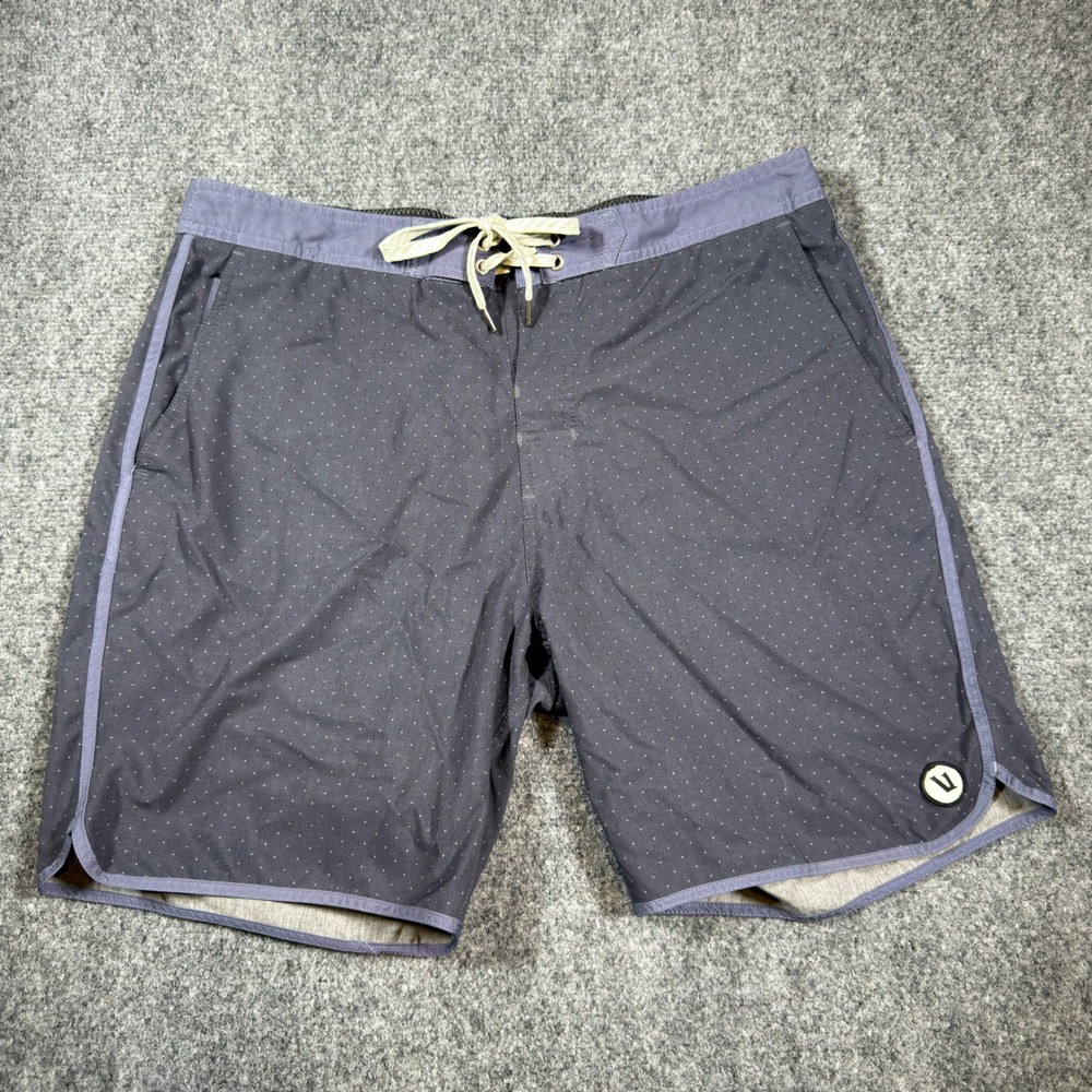 Vuori Cruise Board Shorts Mens 34 Charcoal Gray Micro Dot Stretch Swim Trunks